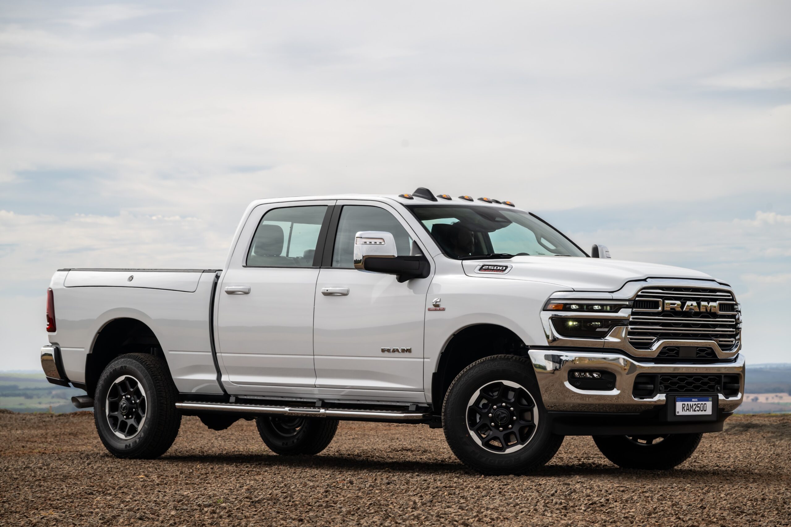 Nova Ram 2500 Laramie
