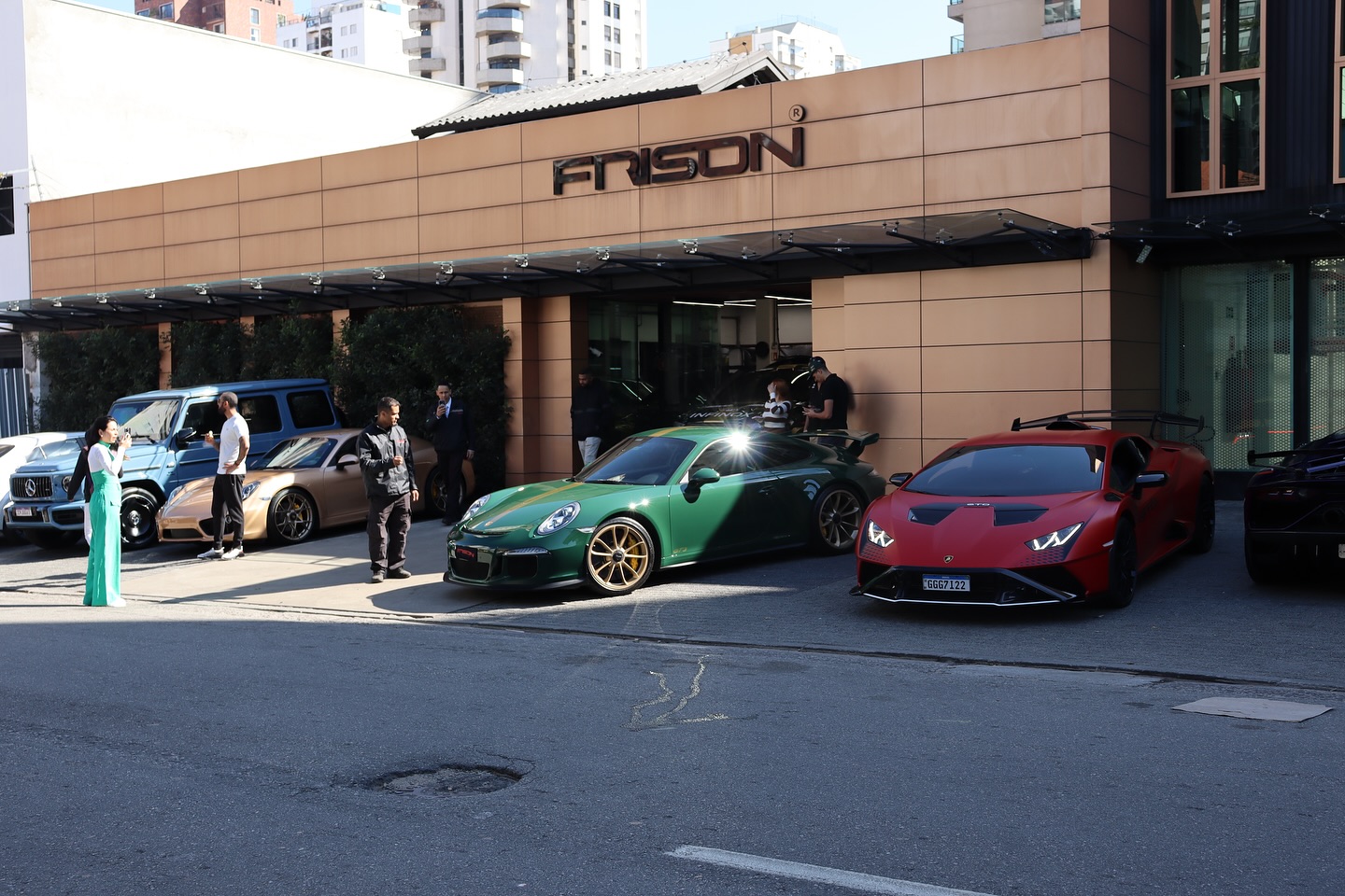 Fachada da Frison