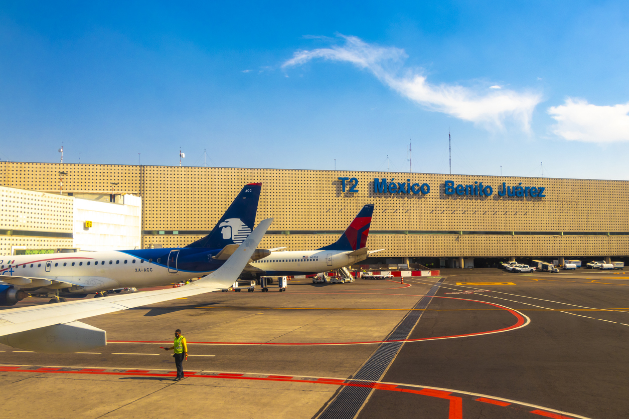 No Aeroporto Internacional Benito Juárez (MEX), da Cidade do México, a pontualidade dos voos é um destaque 