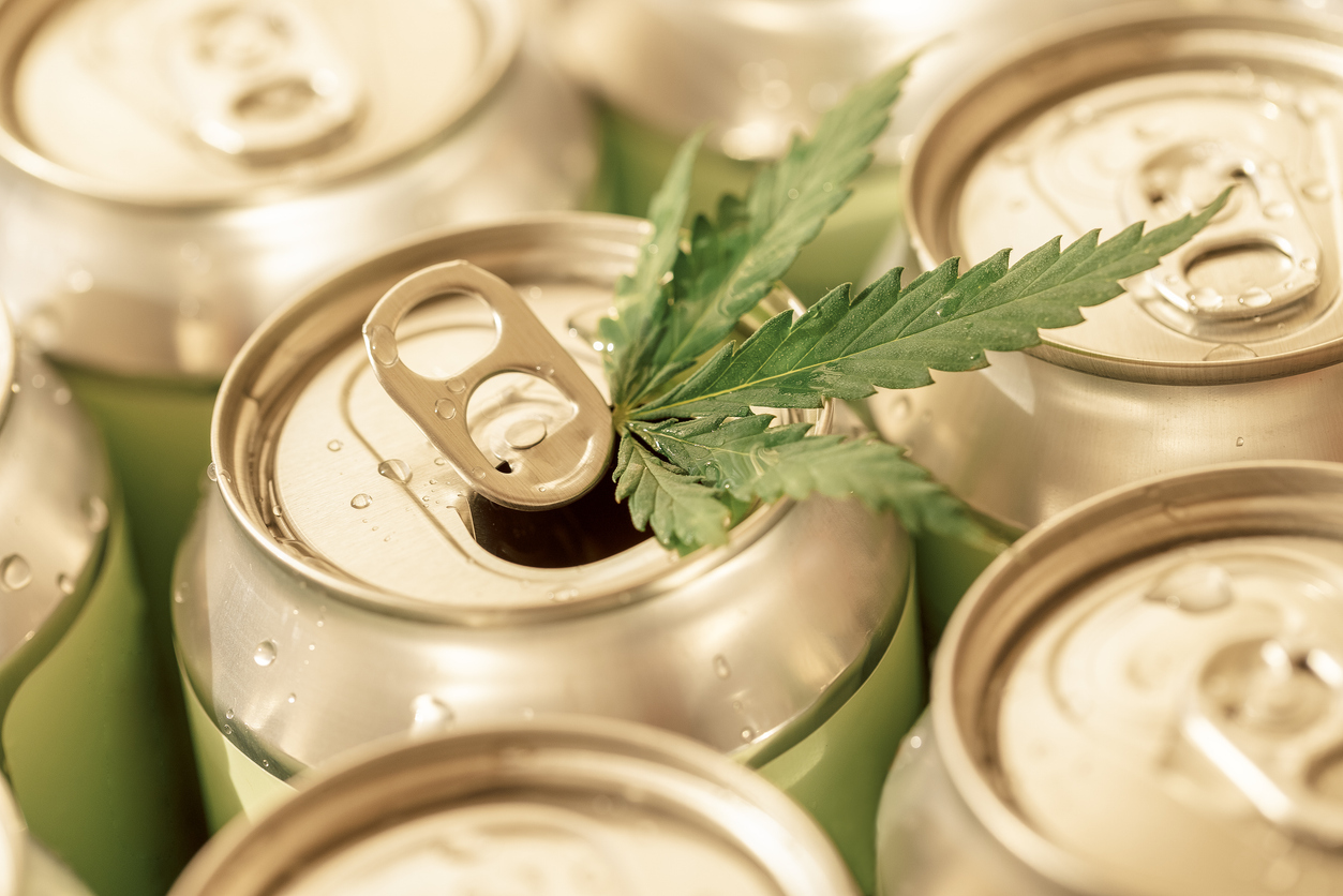 As bebidas são um segmento estratégico da indústria canábica, com vendas que totalizaram US$ 54,6 milhões no primeiro trimestre de 2025