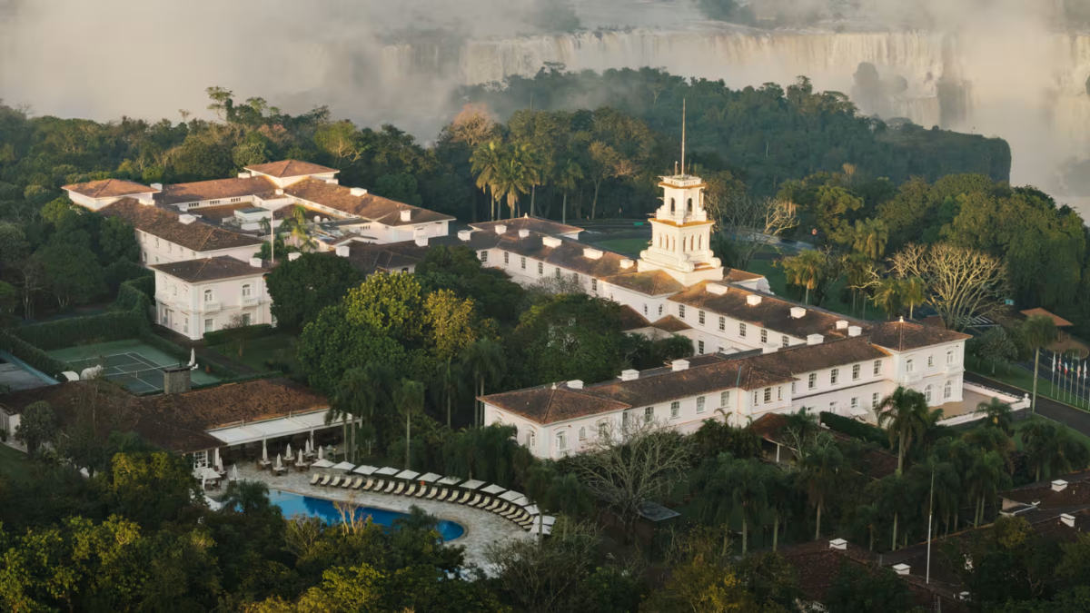 O Belmond Hotel das Cataratas recebeu o reconhecimento máximo com três Chaves Michelin