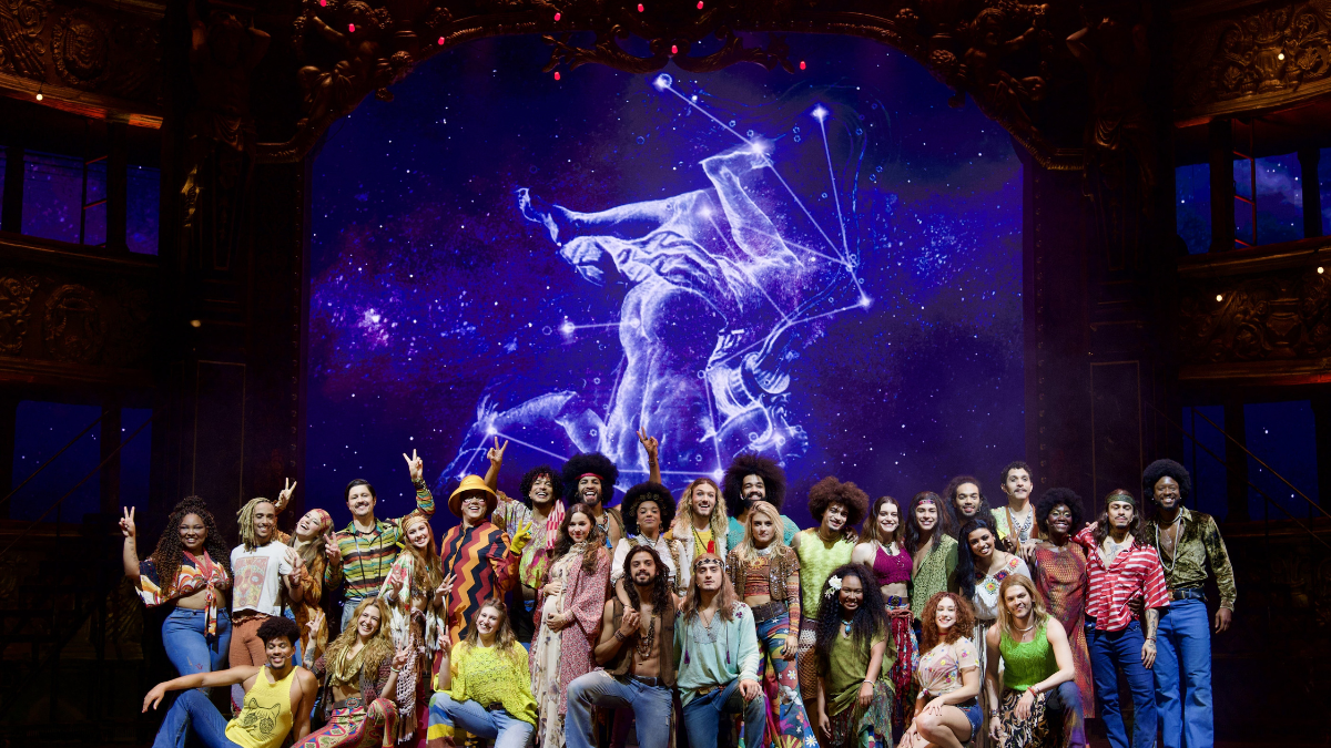 O elenco de Hair tem 30 atores