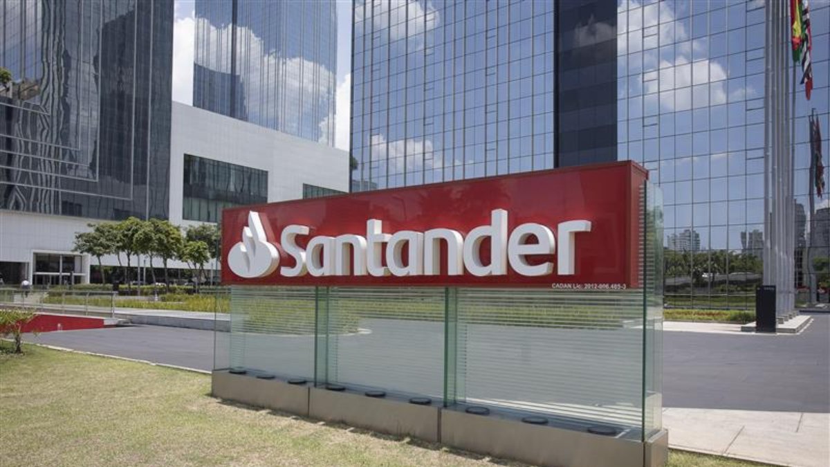 Santander Brasil (SANB11) espera ganancias de R$ 4,066 mil millones
