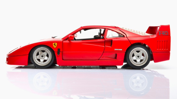 A Ferrari F40 é um dos modelos icônicos que serão expostos na edição de 2025 do Salão Internacional do Automóvel de São Paulo
