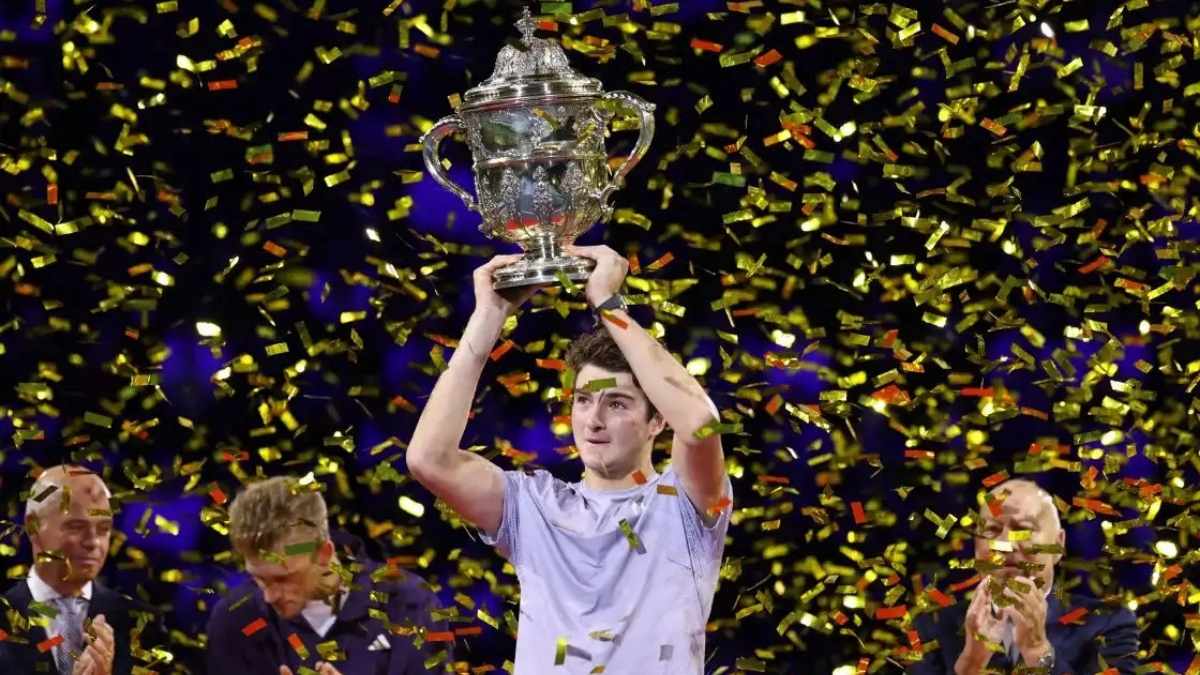 João Fonseca foi campeão do ATP 500 da Basileia em outubro de 2025 - Imagem: Reprodução
