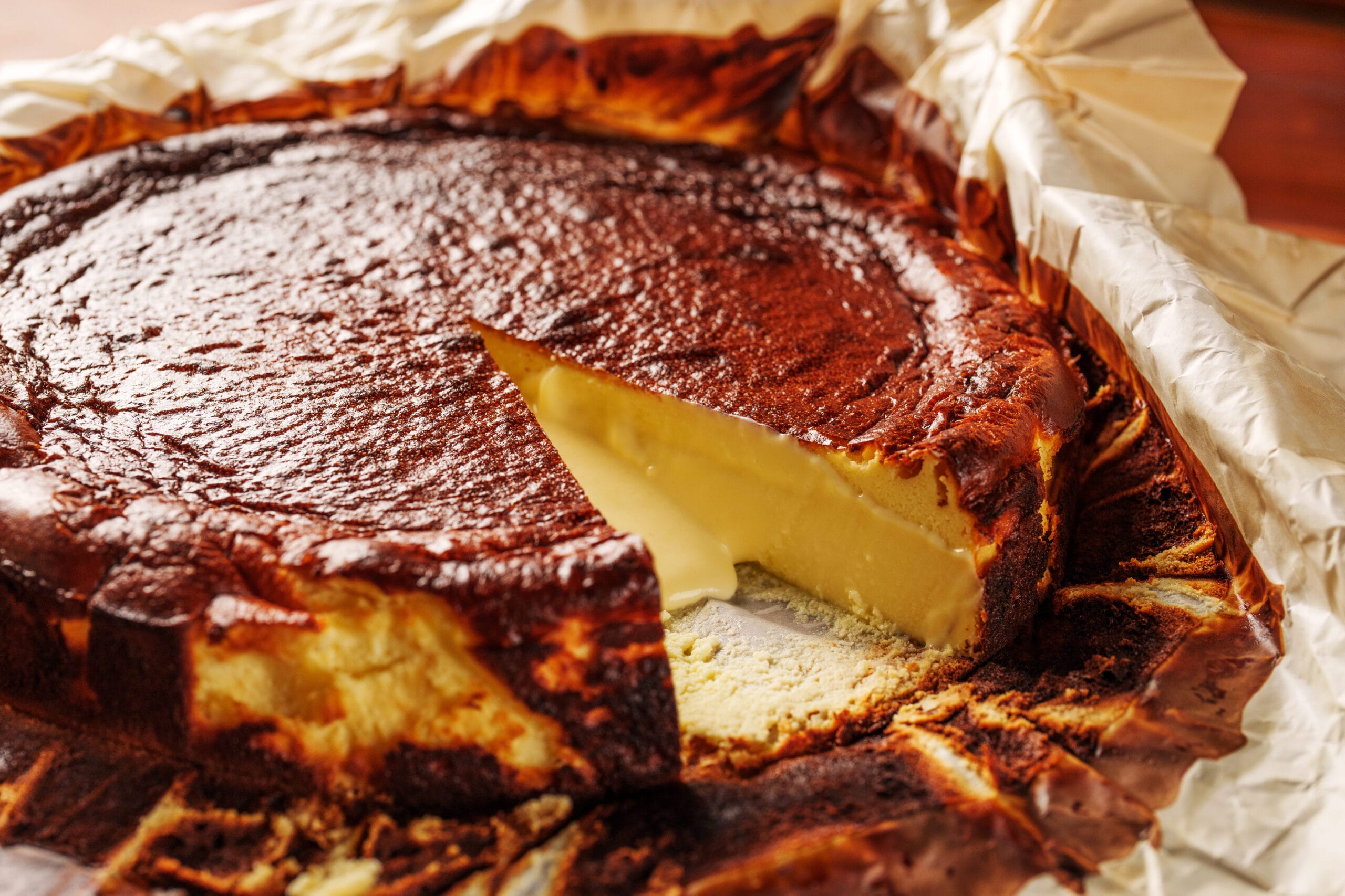 Madrid, torta cremosa de queijo, é servida com goiabada cremosa
