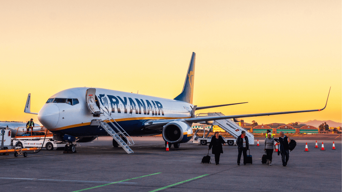 A Ryanair cobra até 160 euros (em torno de R$ 1.001) por alterações de nome nas passagens