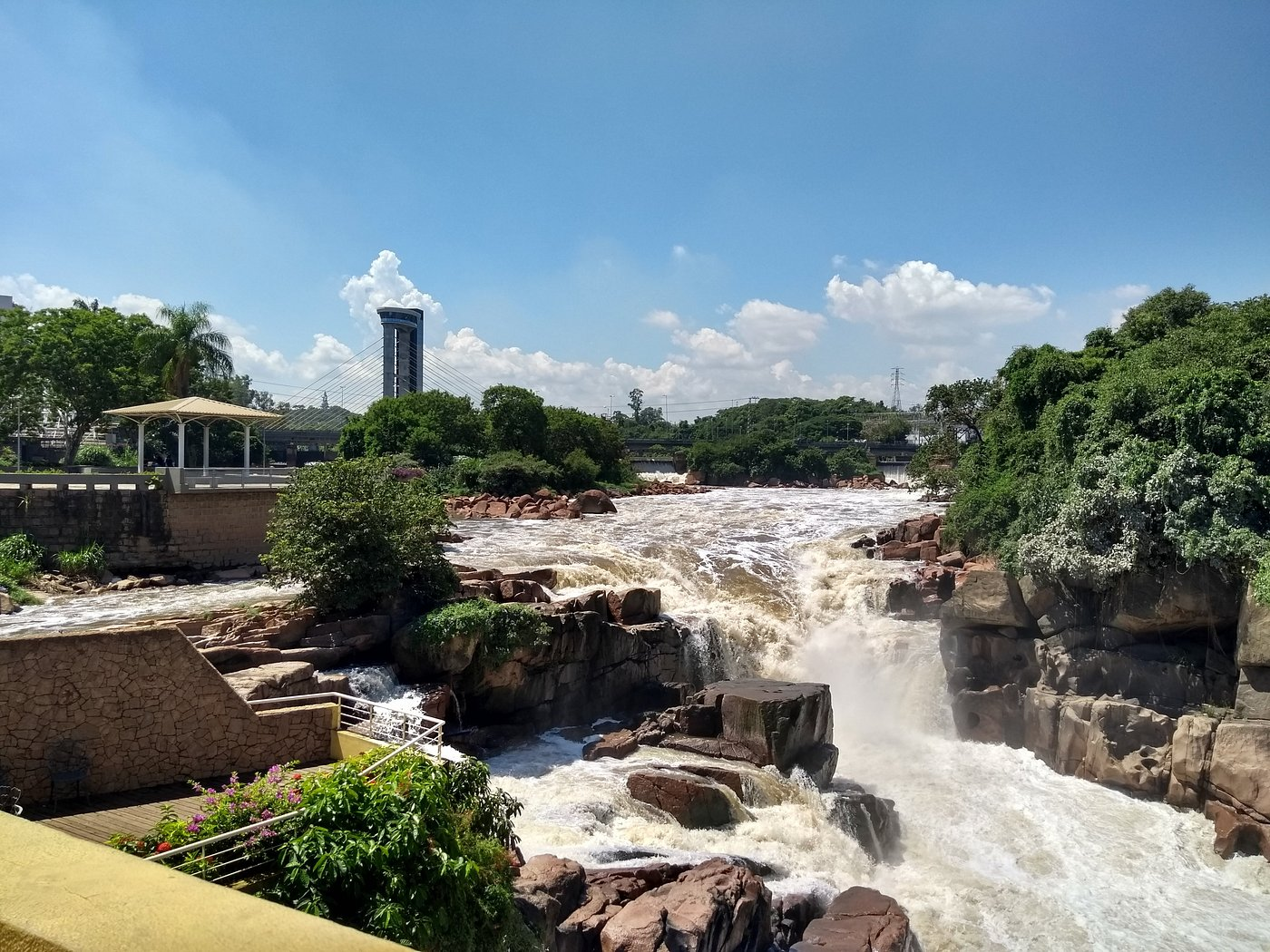 Cachoeira de Salto, SP. Imagem: Tripadvisor