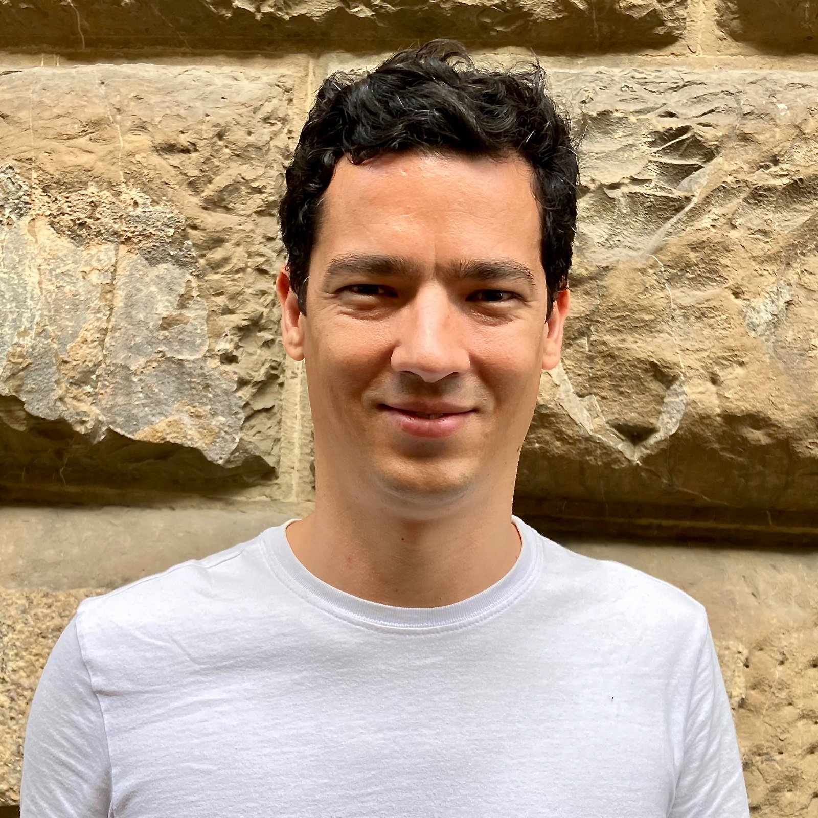 Emanuel França de Brito, professor de língua e literatura italiana na UFF e tradutor da nova edição de 'O Príncipe'