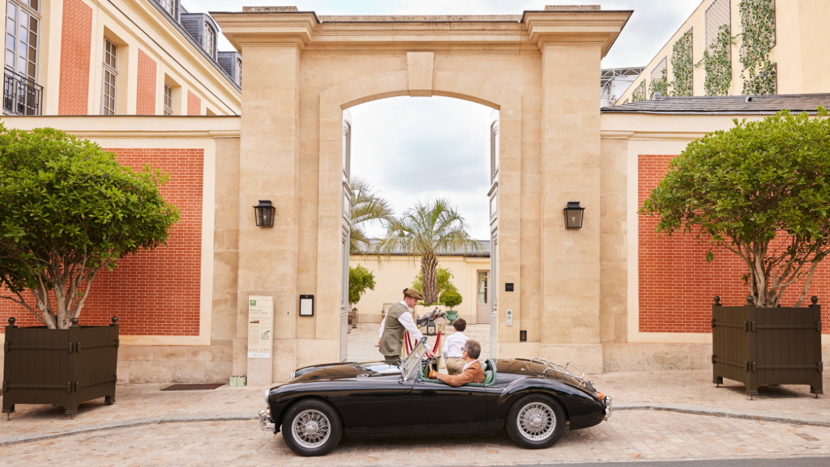 Passeios exclusivos incluem tours em carros vintage