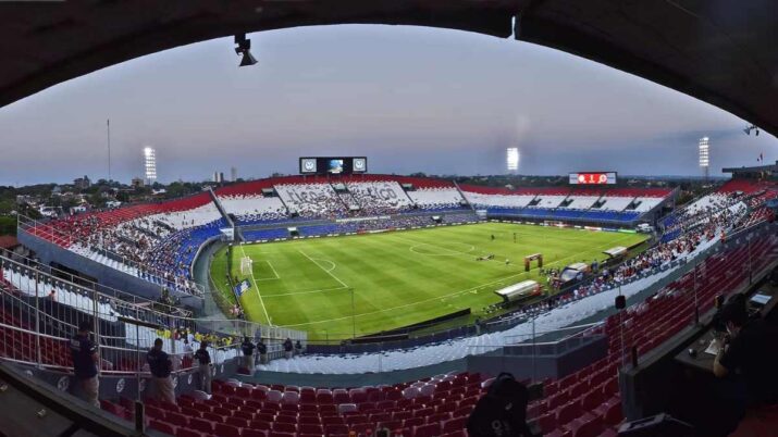Estádio Defensores del Chaco