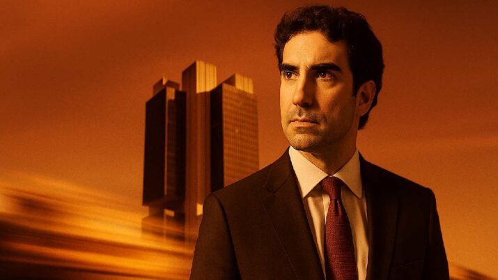 Gabriel Galípolo em frente ao prédio do Banco Central