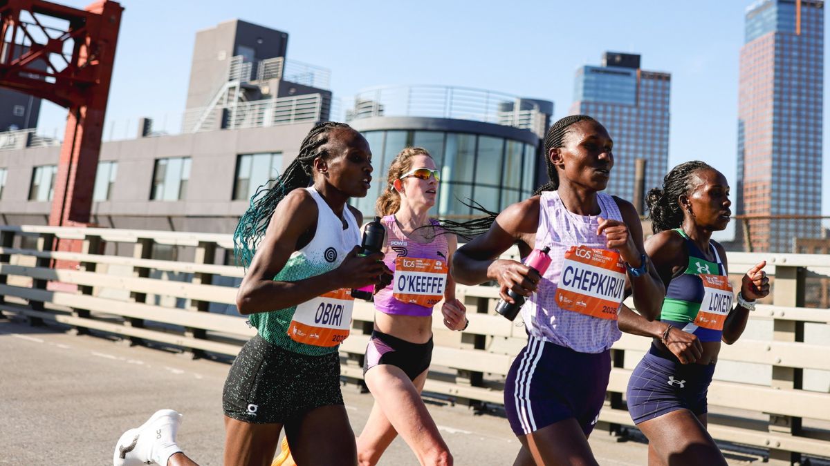 Hellen Obiri, Sharon Lokedi e Sheila Chepkirui competiram pela liderança