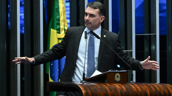Senador Flávio Bolsonaro (PL-RJ) em discurso ao Plenário do Senado.