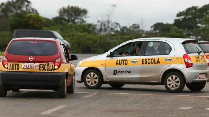 CNH sem autoescola as regras para os instrutores autônomos
