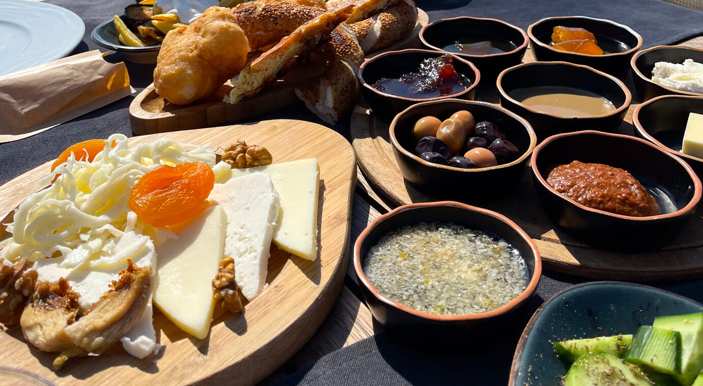 Kahvaltı, o tradicional café da manhã turco