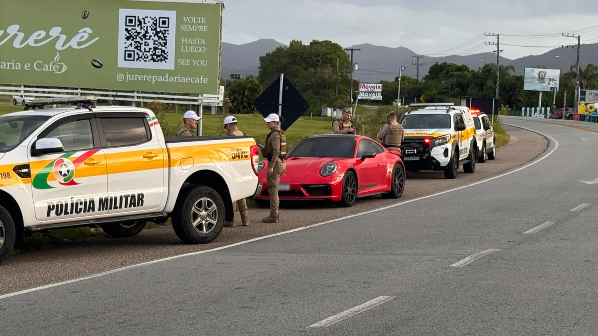 Porsche identificada em Florianópolis - Imagem: PMRv/ Divulgação