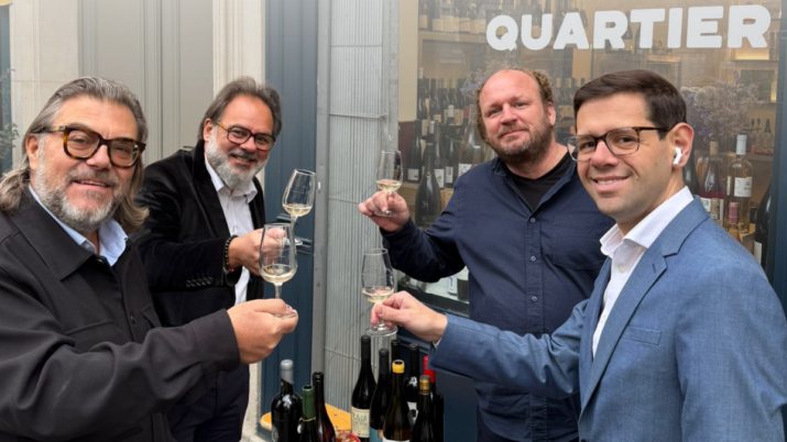 Da esquerda para a direita: Xavier Vankerrebrouck, Giovanni Montoneri, Benoit Mathurin e Guilherme França, do projeto Vin du Brésil