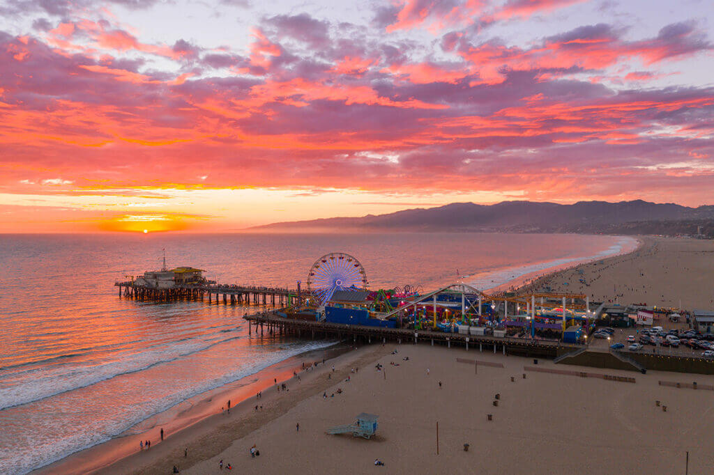 Santa Monica Travel & Tourism/Reprodução