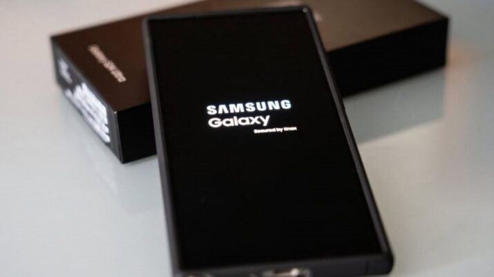 Samsung S26. (Imagem: javi_indy / iStock)