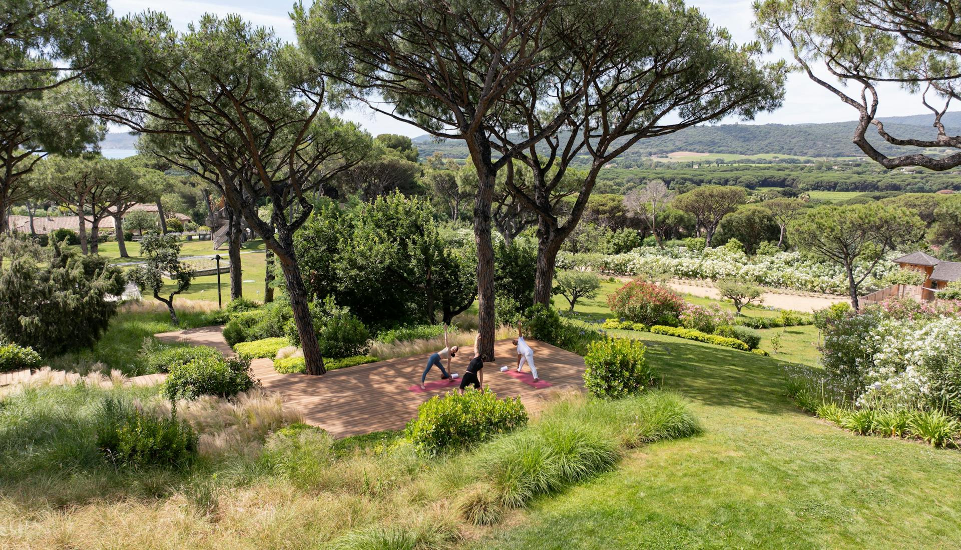 Aula de yoga/ Imagem: Airellles Saint-Tropez