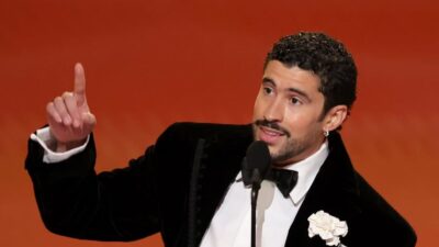 Bad Bunny em discurso no Grammy Awards 2026 - Imagem: Reprodução Instagram Grammys