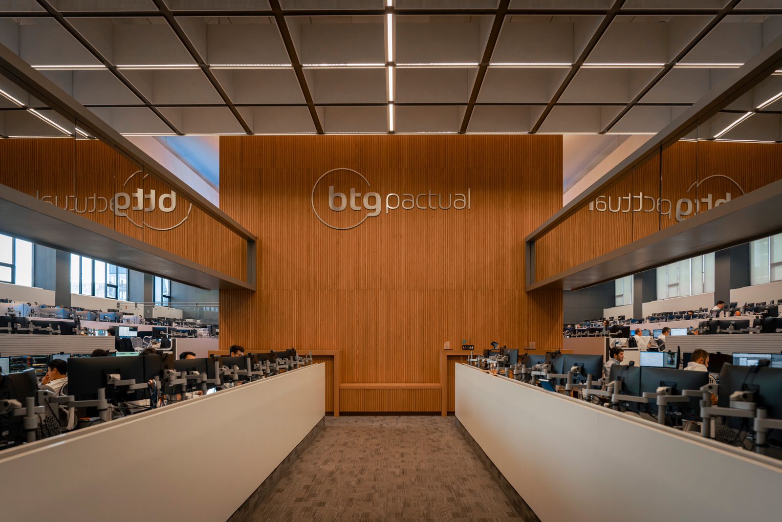 BTG Pactual capta US$ 370 millones para inversión forestal