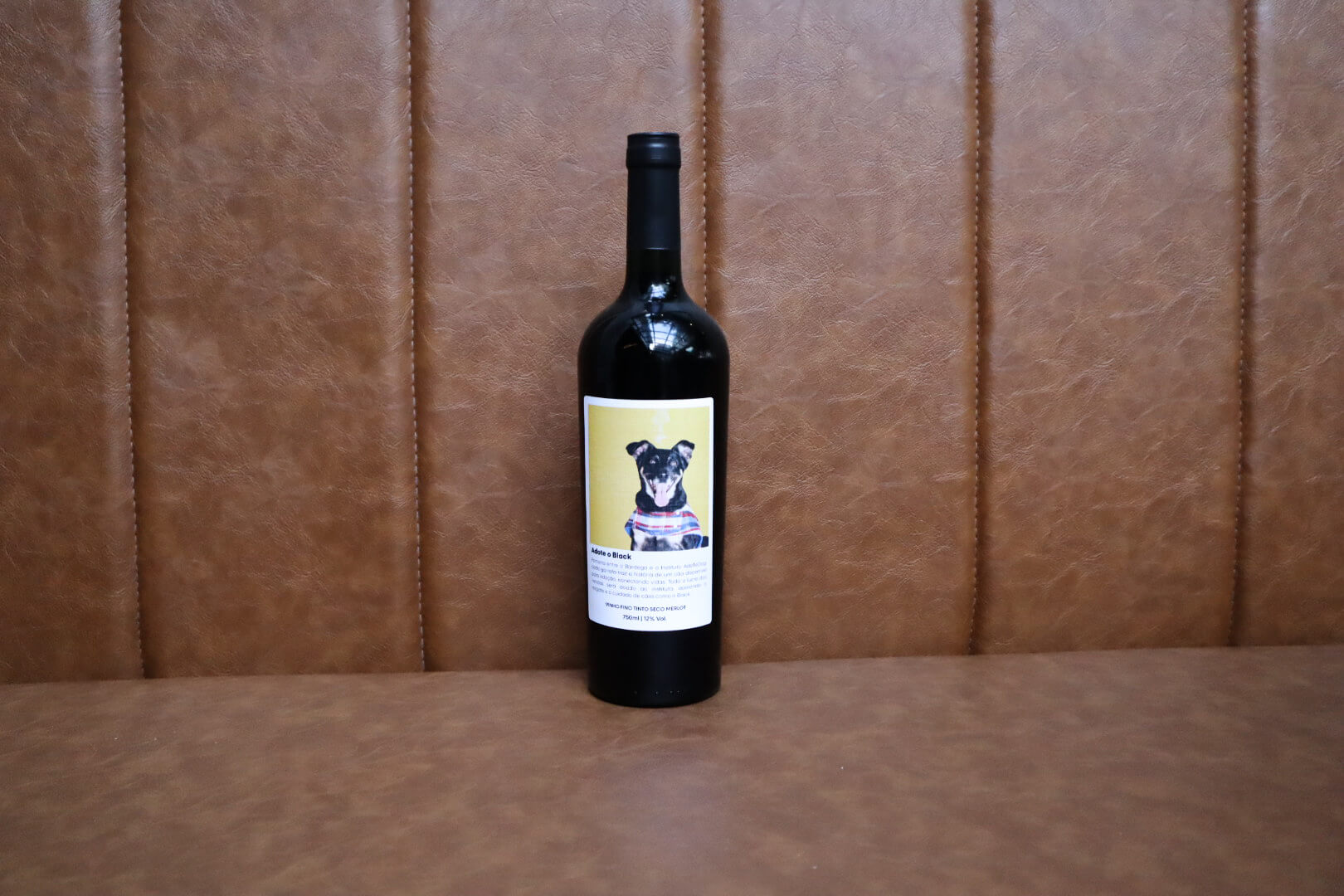 'Adote o Black', vinho exclusivo do Bardega em apoio à ONG Adote Dog