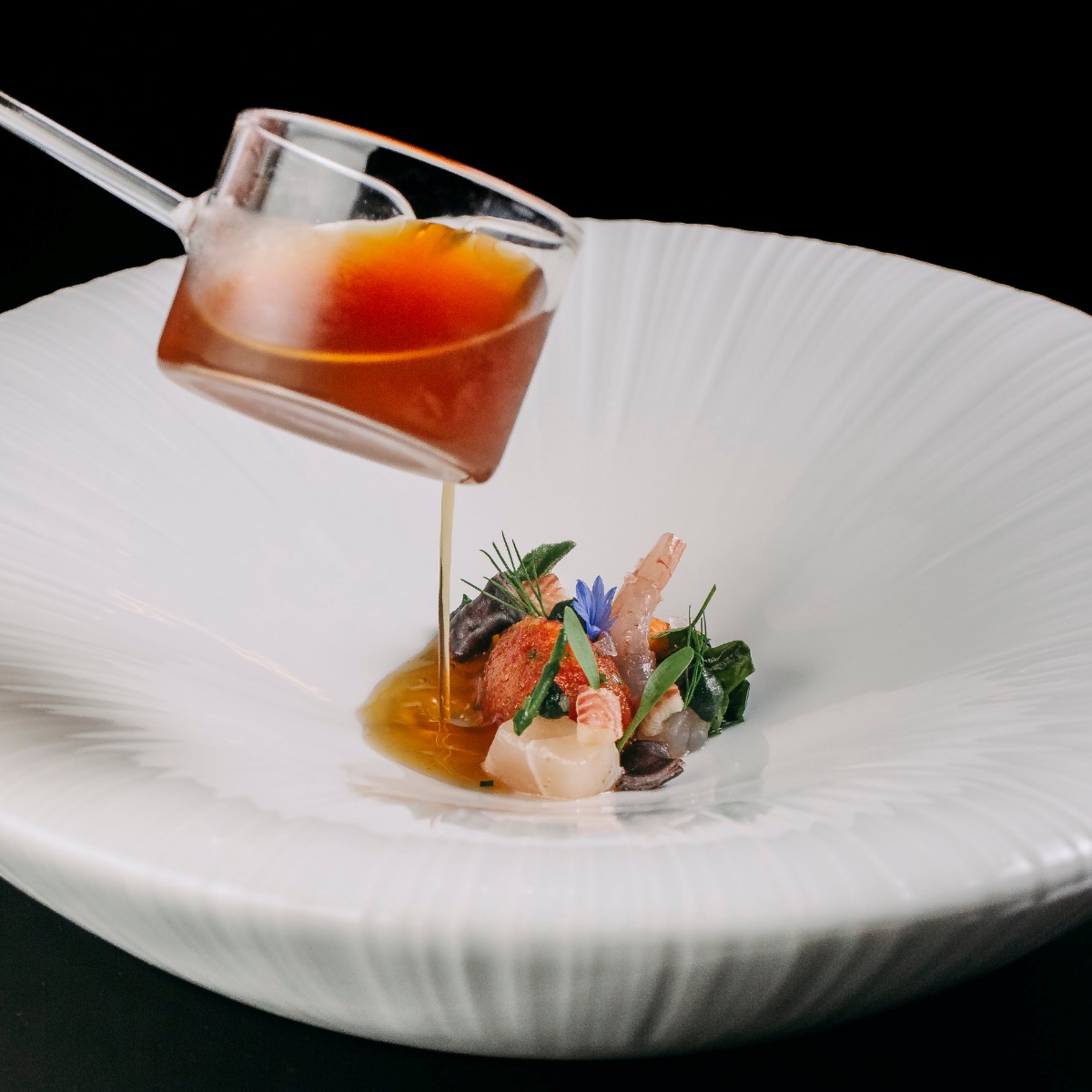 Com uma abordagem autoral, a chef Angélica Salvador, do In Diferente tira o máximo partido tanto dos peixes como das carnes locais