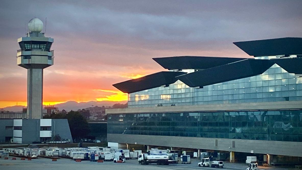 Aeroporto de Guarulhos visto de fora - Imagem: iStock/Jolkesky