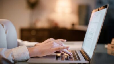 pexels-ron-lach-7983360