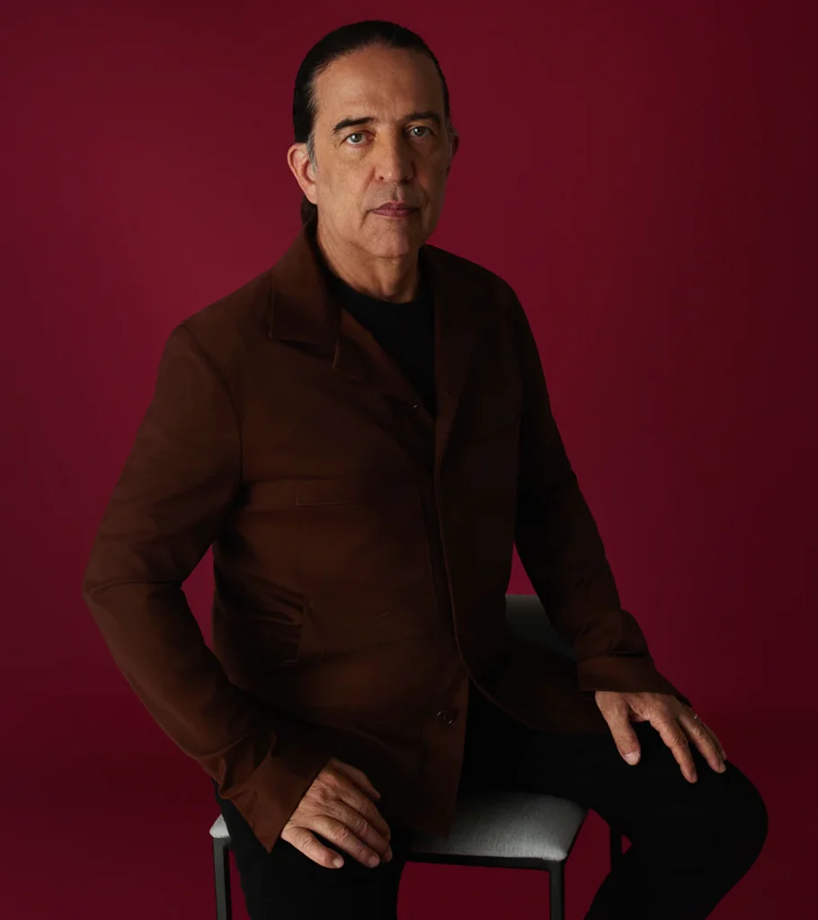 O estilista Ricardo Almeida - Imagem: Divulgação