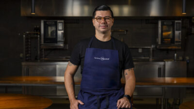 Alberto Landgraf, chef do estrelado Oteque, no Rio de Janeiro, assume curadoria gastronômica no Terminal BTG Pactual - Imagem: Divulgação