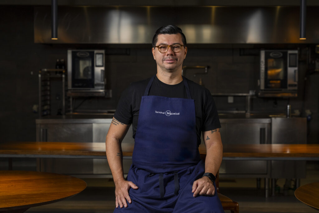 Alberto Landgraf, chef do estrelado Oteque, no Rio de Janeiro, assume curadoria gastronômica no Terminal BTG Pactual - Imagem: Divulgação