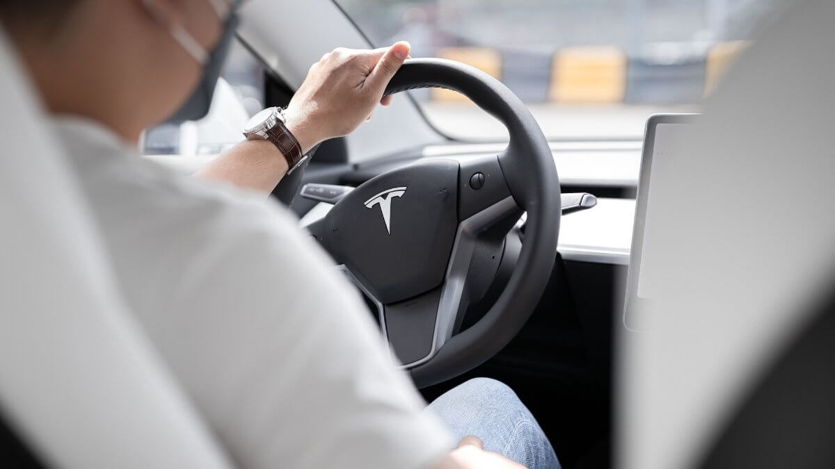 BTG Pactual reemplaza a Tesla por Apple en su cartera de BDRs