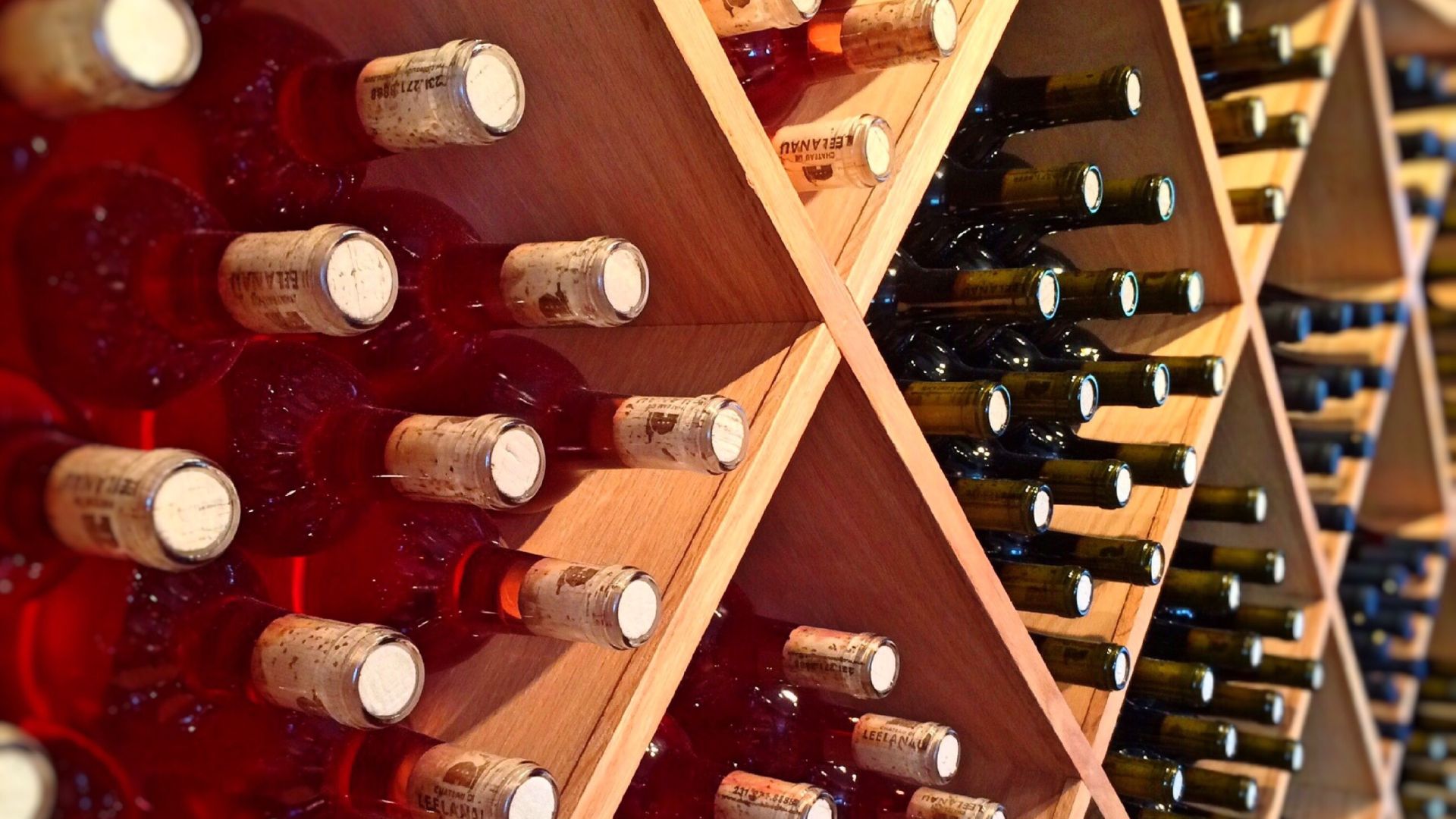 Anos favoráveis costumam aumentar o volume de produção, o que pode tornar os preços mais acessíveis