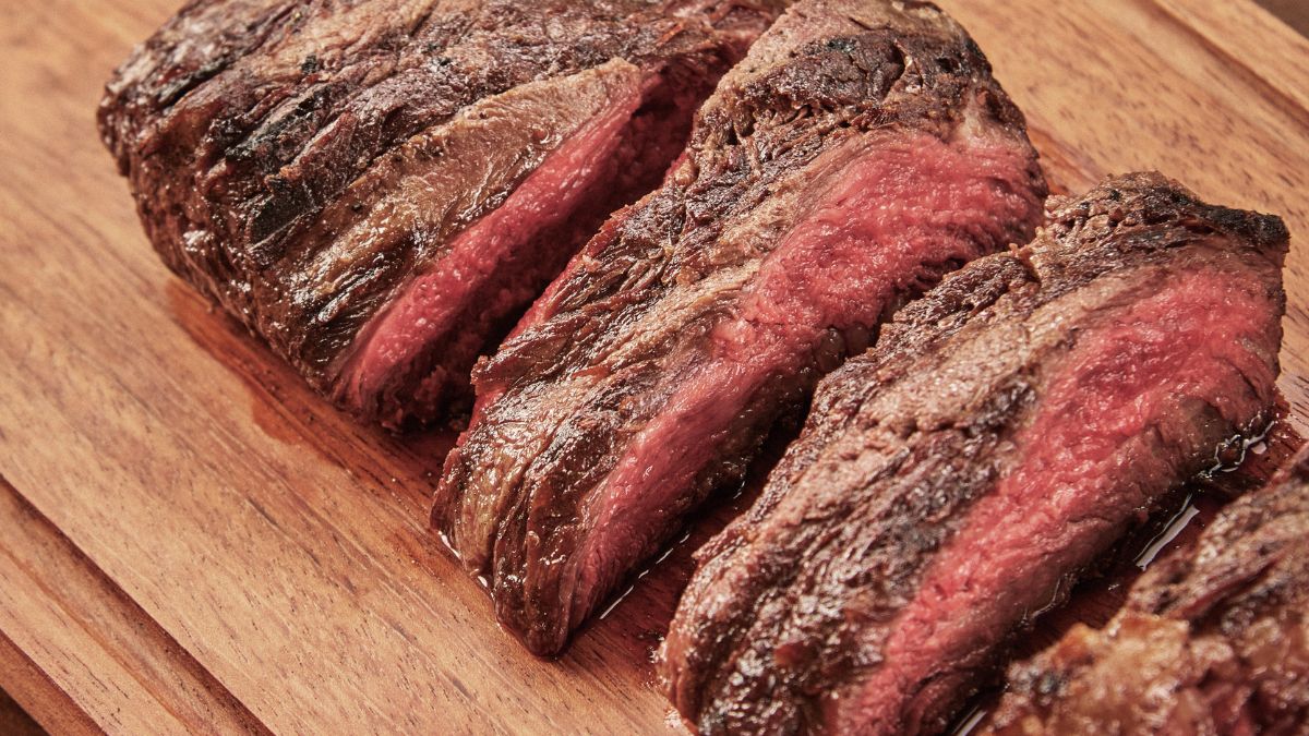 Carne assada cortada