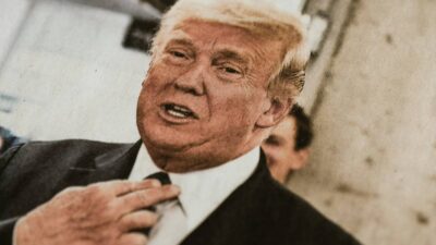 Foto de jornal do presidente dos EUA, Donald Trump