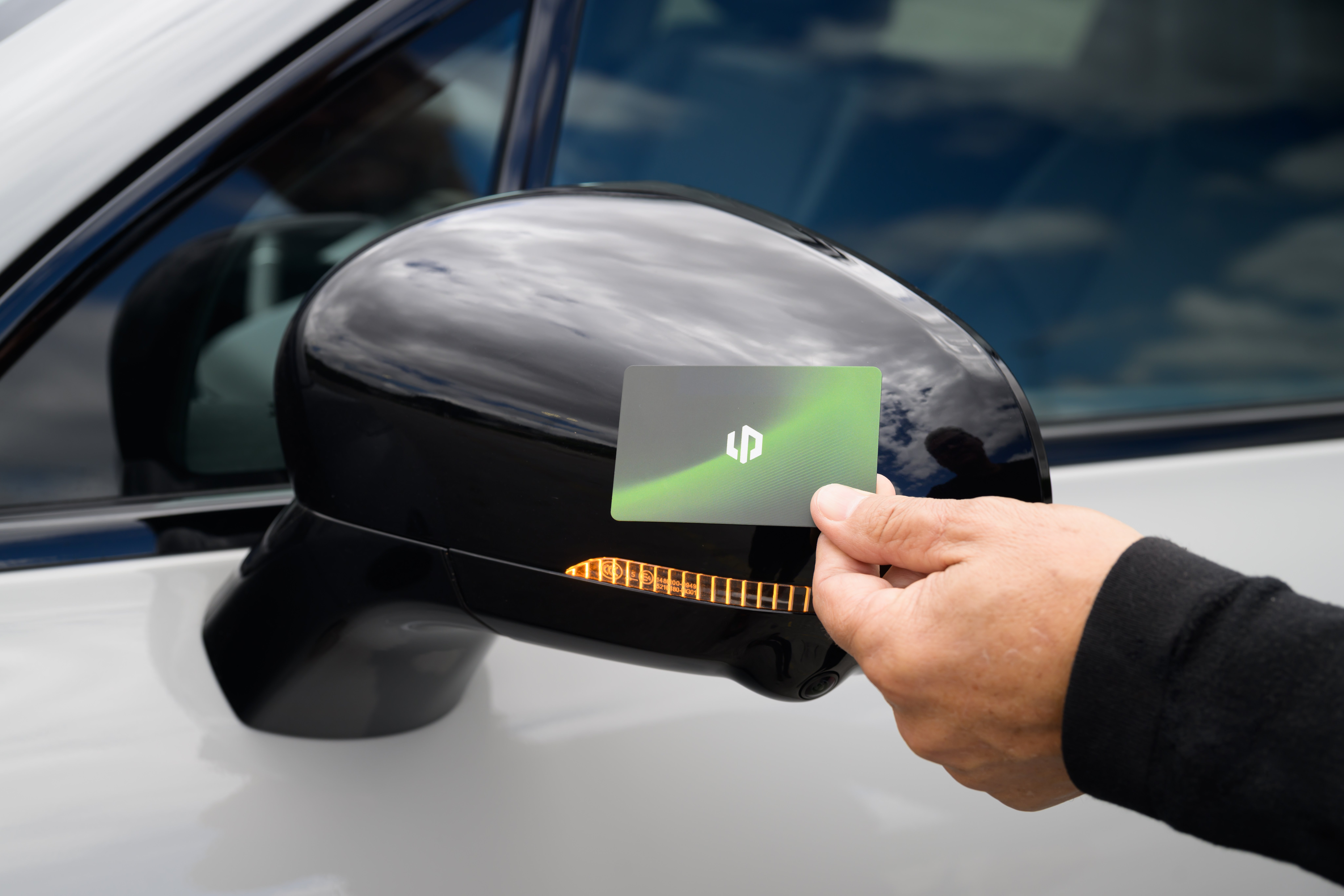 LeapmotorC10: abertura por cartão NFC