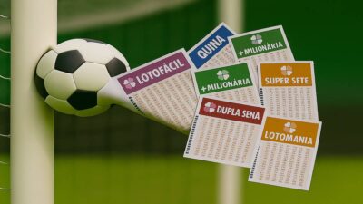 Loterias batem na trave. Imagem mostra bilhetes da Lotofácil, da Quina, da +Milionária, da Dupla Sena, da Lotomania e da Super Sete saindo de dentro de uma bola de futebol.