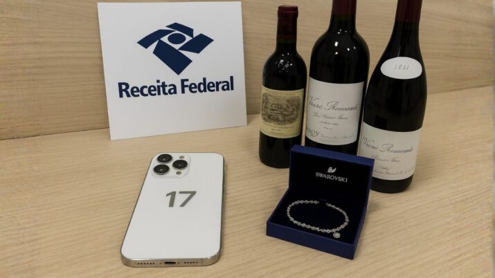 leilão da receita federal conta com iphones, vinhos raros e braceletes de luxo (1)