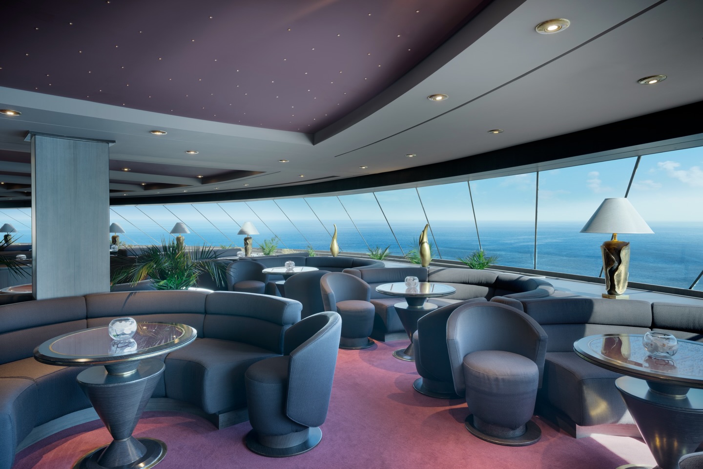 Yacht Club do MSC Divina