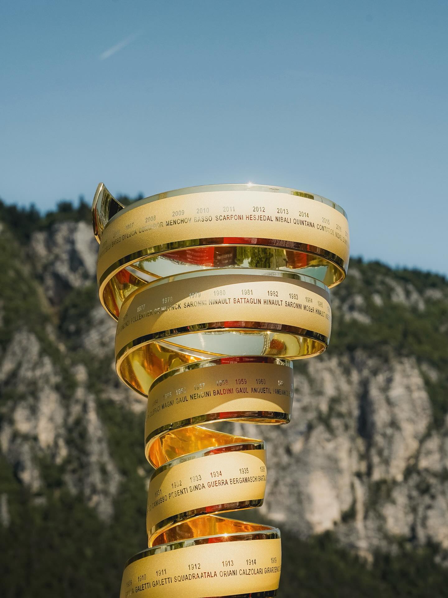 Trofeo Senza Fine, ("Sem Fim", em português)
