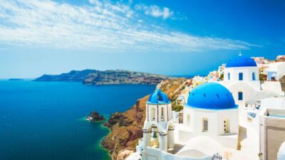Ilha de Santorini com vista para o mar