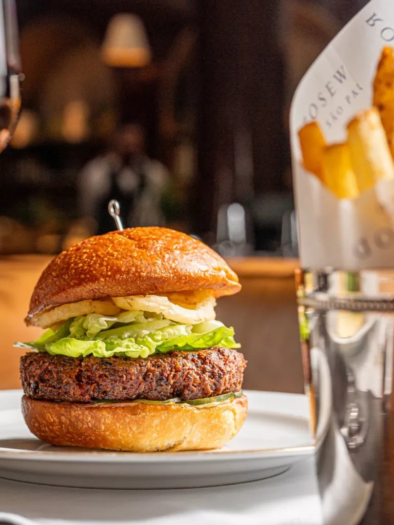 hamburguer com fritas