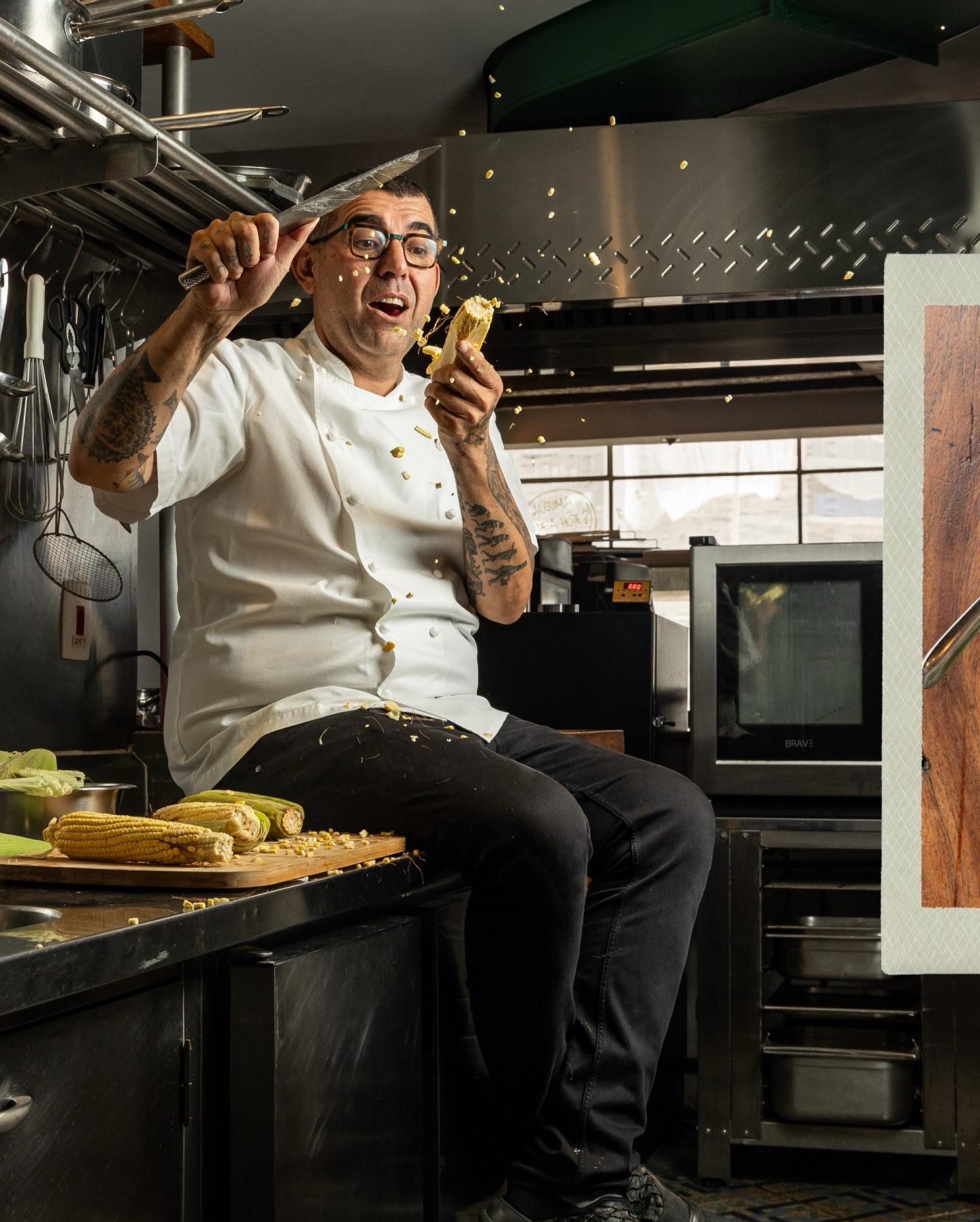 Jefferson Rueda também é chef n'A Casa do Porco