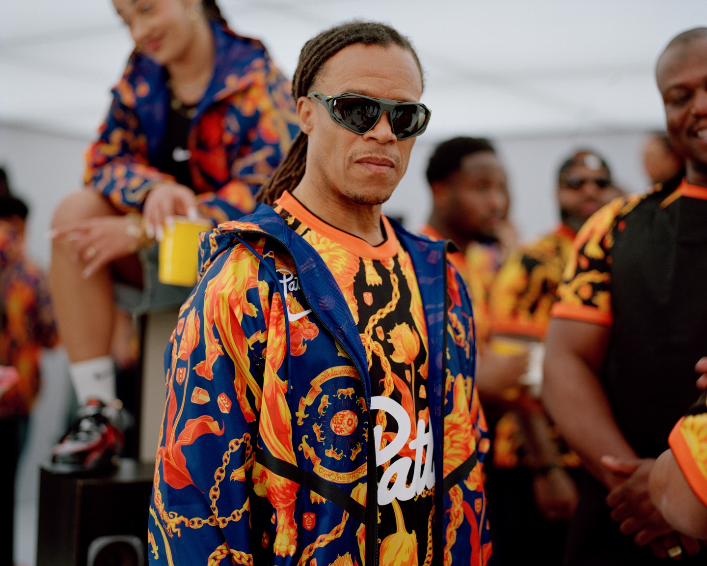 O ex-jogador do Suriname naturalizado holandês Edgar Davids veste casaco Patta