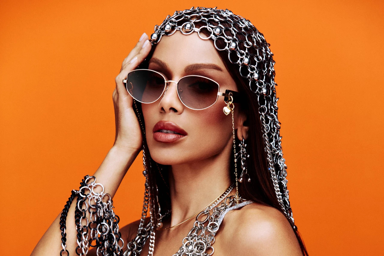 Anitta x Chilli Beans