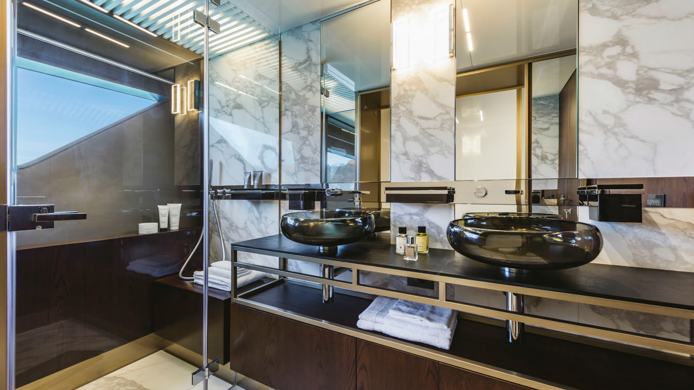 Banheiro do superiate 850 Ferretti Yatchs