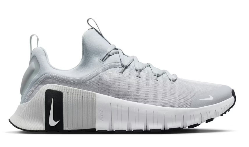 Nike Free Metcon 6 na cor Wolf Grey Photon Dust